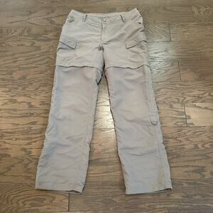 The North Face Woman’s Paramount Gray Convertible pants /shorts Size 10